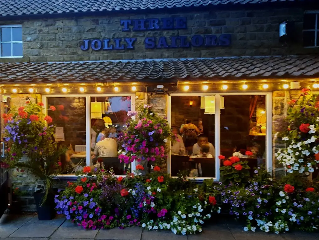 Three Jolly Sailors_Burniston_slider_image_1