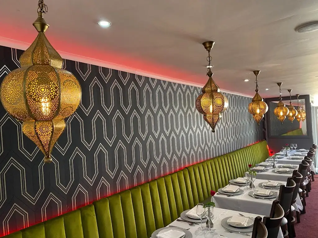 AMEERA'S KITCHEN_Ampthill_slider_image_1