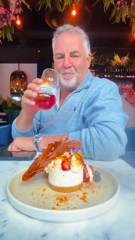 Isabel's Restaurant & Bar_Burton_slider_image_2