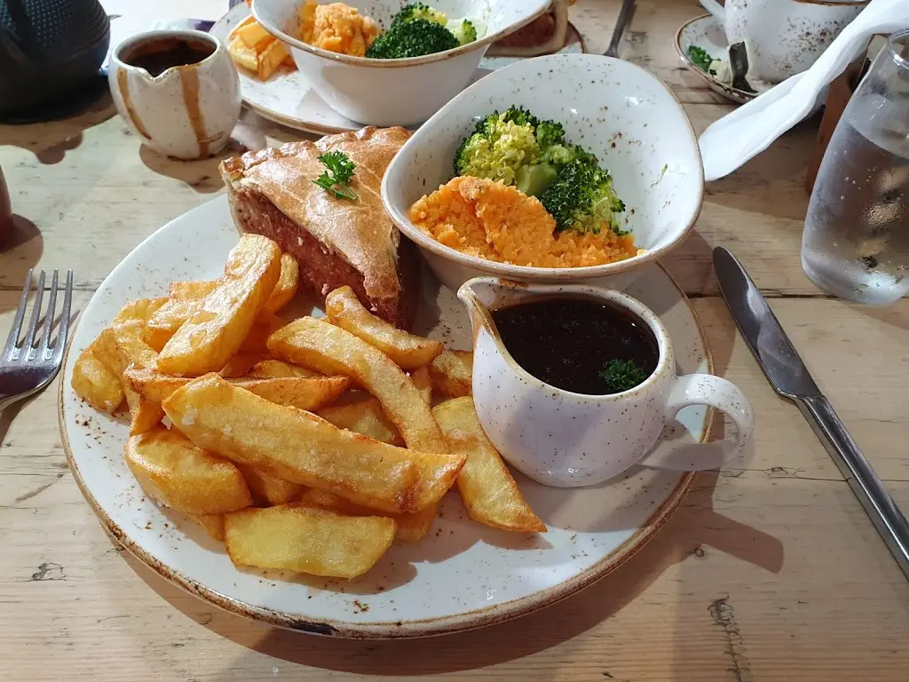 Ian Rutland_Bayberry Hollow_Burnopfield_review