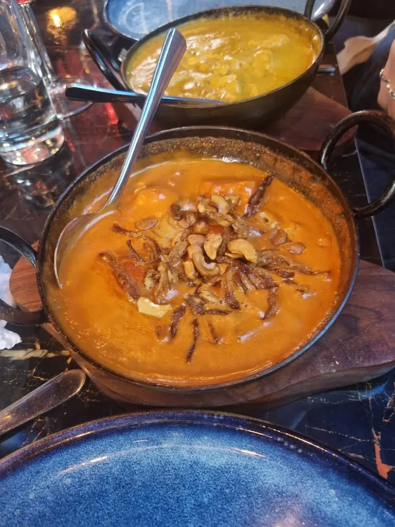 Menu_Mumbai Village_Burley in Wharfedale_immagine_5