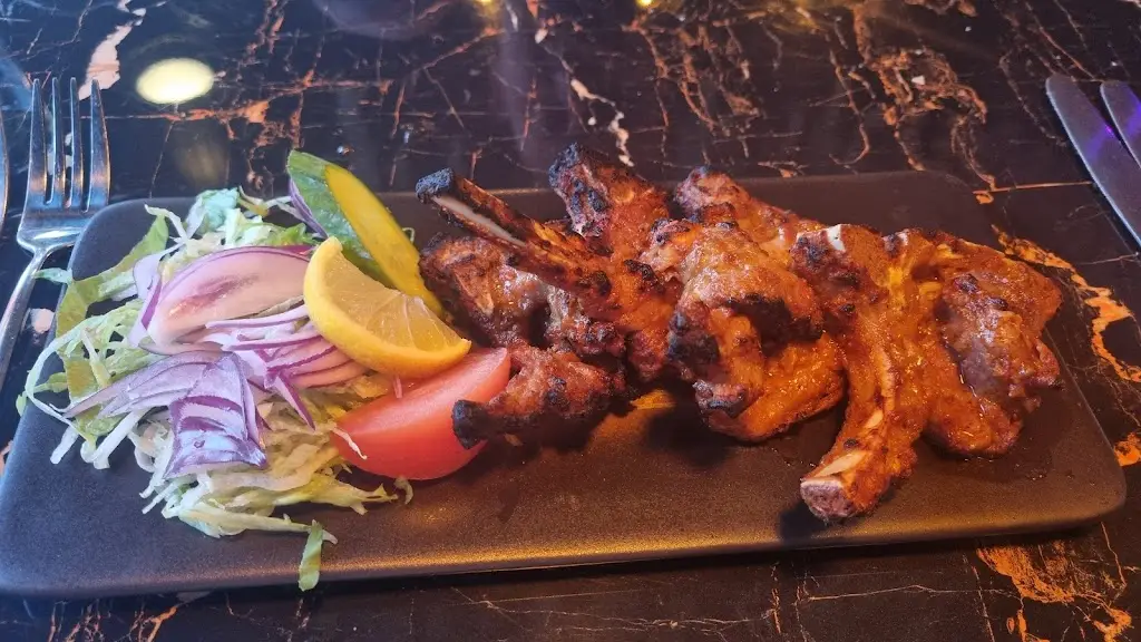 Helen_Mumbai Village_Burley in Wharfedale_recensione