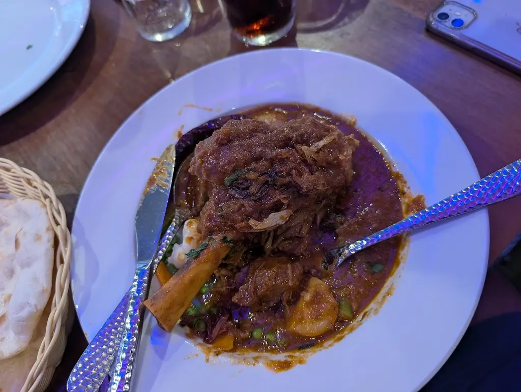 Al Dunbar_Sachi's Burley_Burley in Wharfedale_review