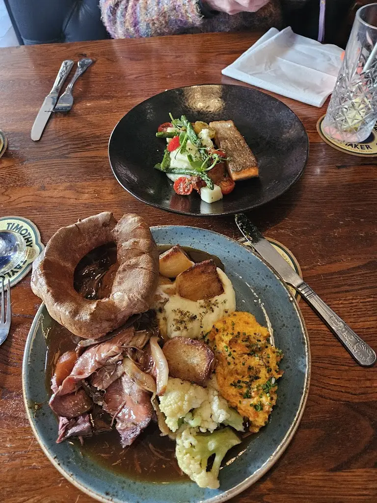 Menu_The Queens Head_Burley in Wharfedale_image_4