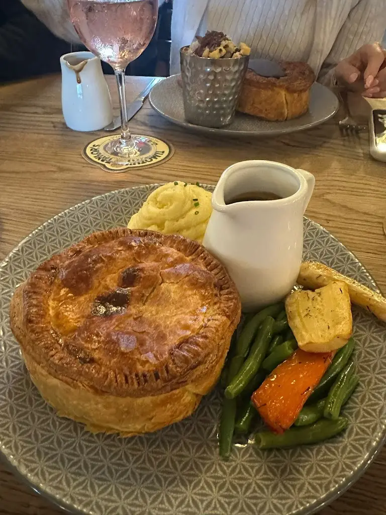 James & Abby_The Hermit Inn_Burley in Wharfedale_review