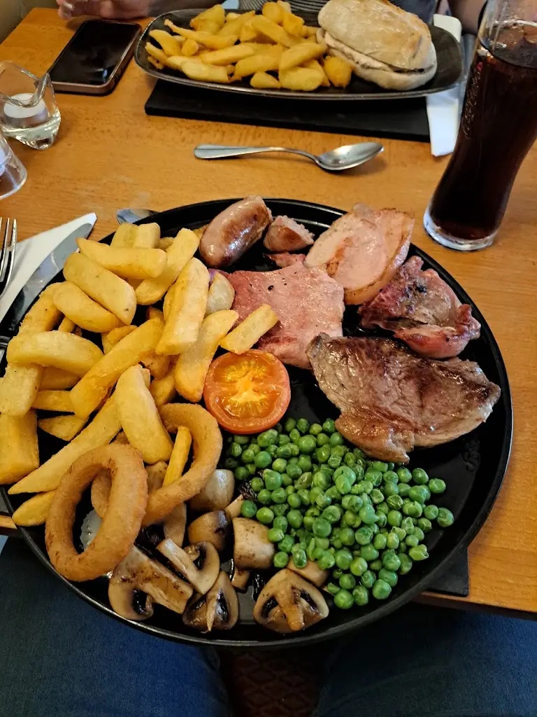 Menu_The Greyhound Inn_Burton on the Wolds_immagine_5