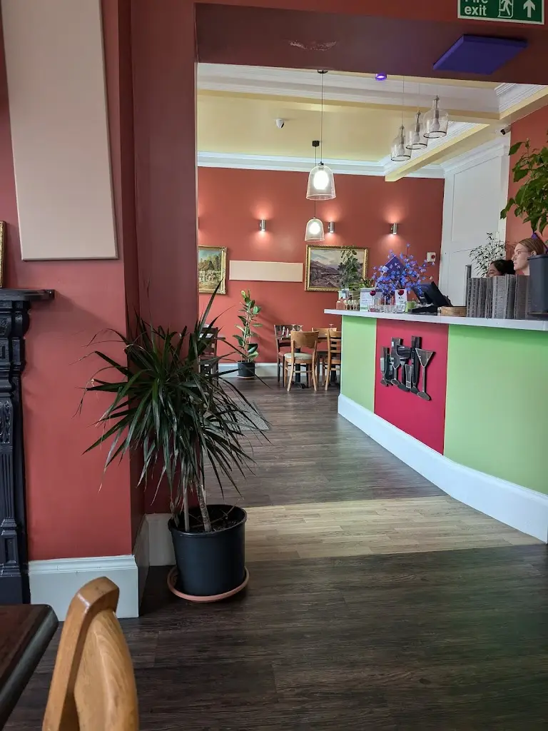 Rhys Davis_Eat Together_Burnham-on-Sea_review