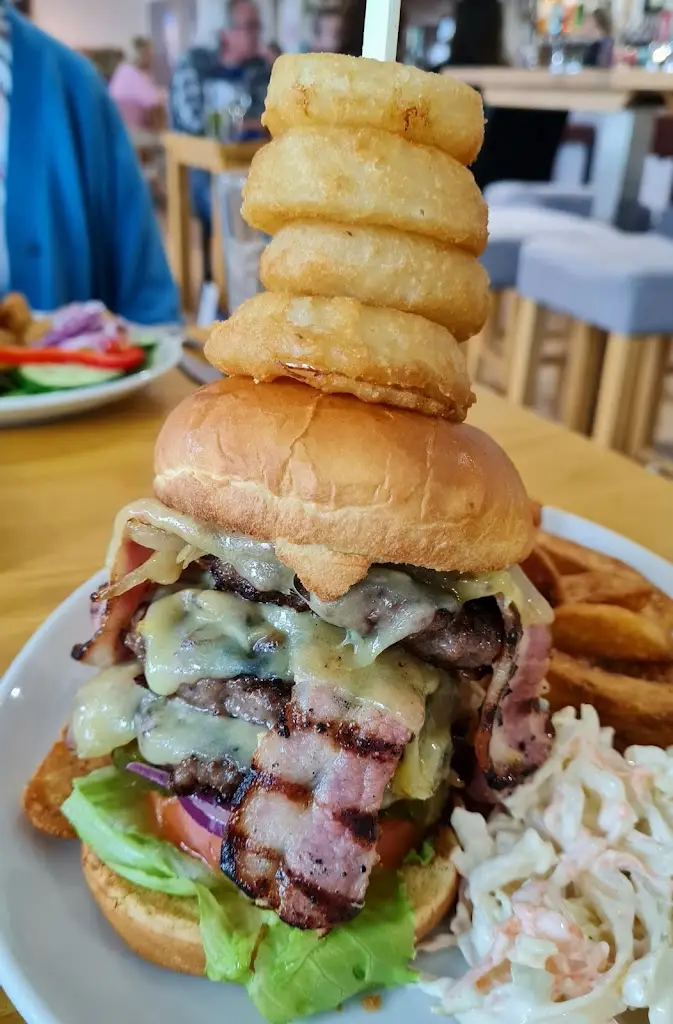 Dave Smith_The Swallowtail_Burnham-on-Crouch_review