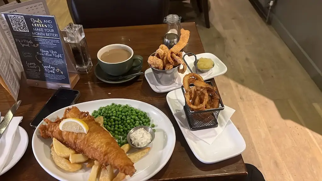 nathan thirkill_The Oyster Smack Inn_Burnham-on-Crouch_review