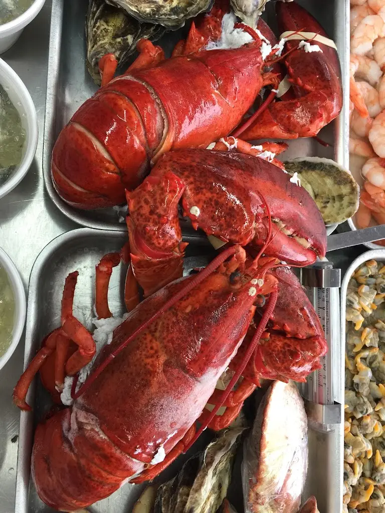 Burnham Seafood and Oyster Bar_Burnham-on-Crouch_slider_image_2