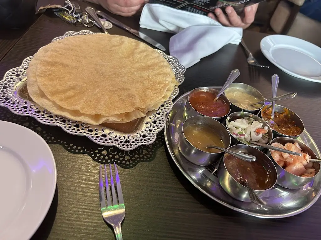 Robert Plunton_Bengal Lounge York_Acomb_review