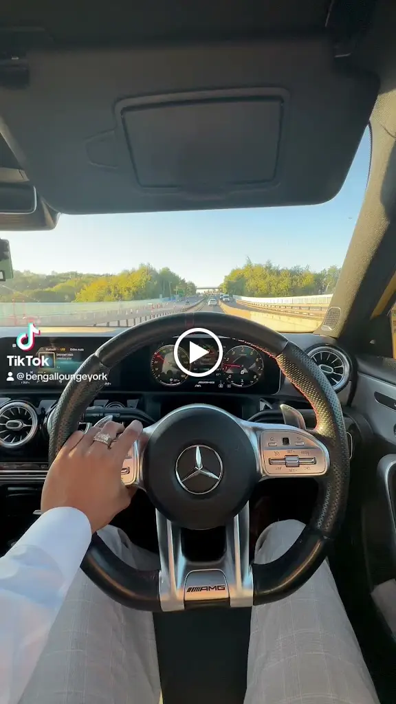 Bengal Lounge York_Acomb_slider_image_2