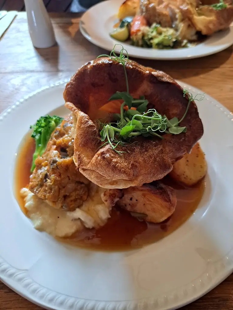 Gemma Curd_The Rose & Crown, Burwash_Burwash_review