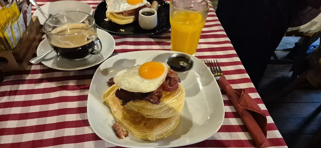 Lauren Williams_The Old Orchard Nursery, Village Shop & Cafe_Burwash_review