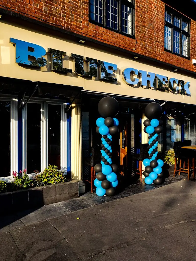 Blue Check Restaurant_Bushey_slider_image_1