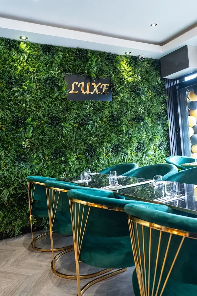Luxe Restaurant & Bar_Bushey_slider_image_1
