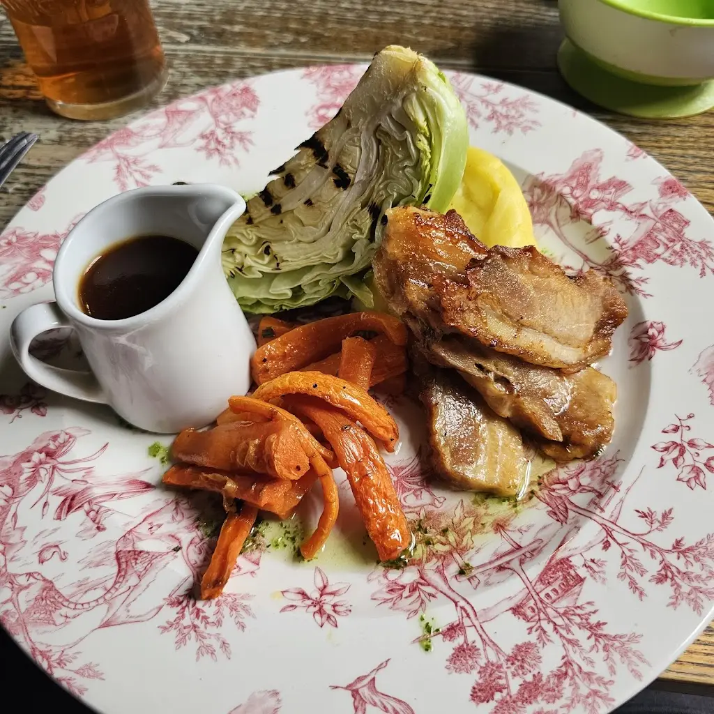 Roy Peplow_Fox & Hounds_Bursledon_review