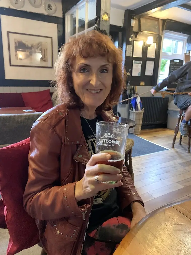 Mr and Mrs R - TikTok_The Vine Inn_Bursledon_review