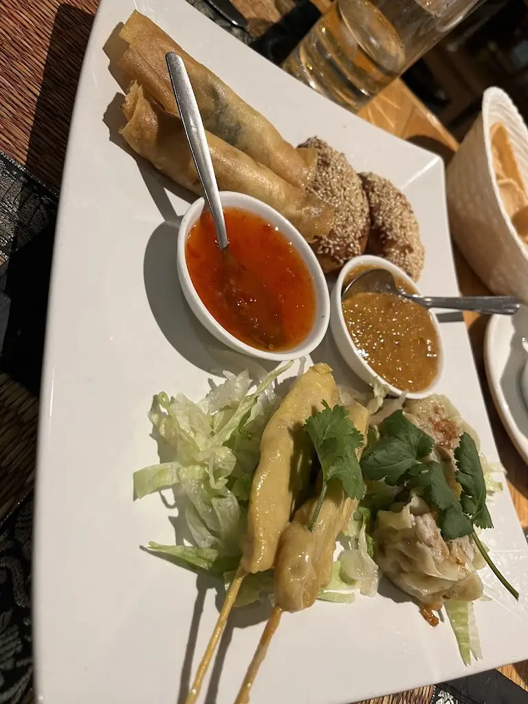 Cesc Derrill_Thaiger Lounge restaurant_Bursledon_recensione