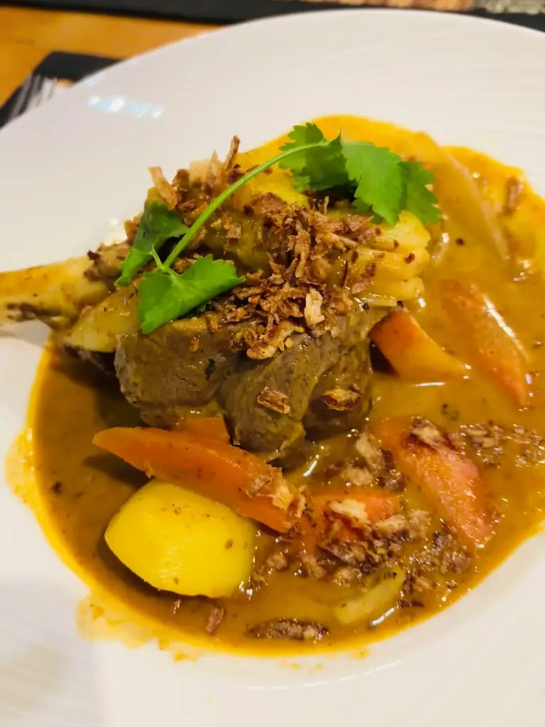 Thaiger Lounge restaurant_Bursledon_slider_image_2