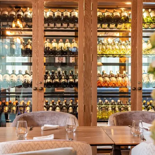 Bridges Restaurant restaurant in Caddington