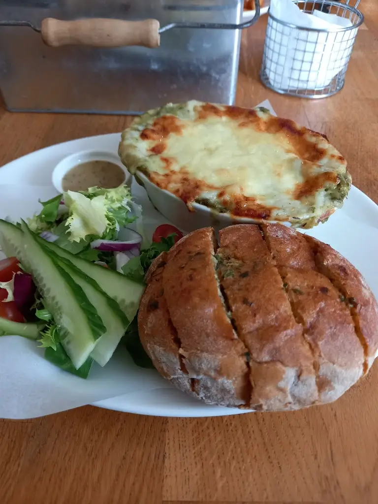 Menu_The Chequers_Caddington_image_7