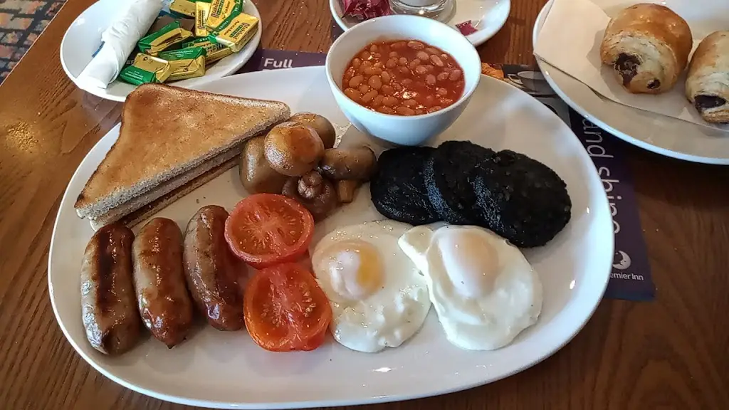 Menu_Horse & Jockey Table Table_Caddington_image_3