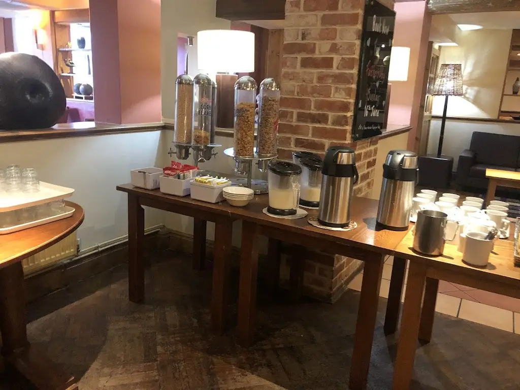 Horse & Jockey Table Table restaurant in Caddington