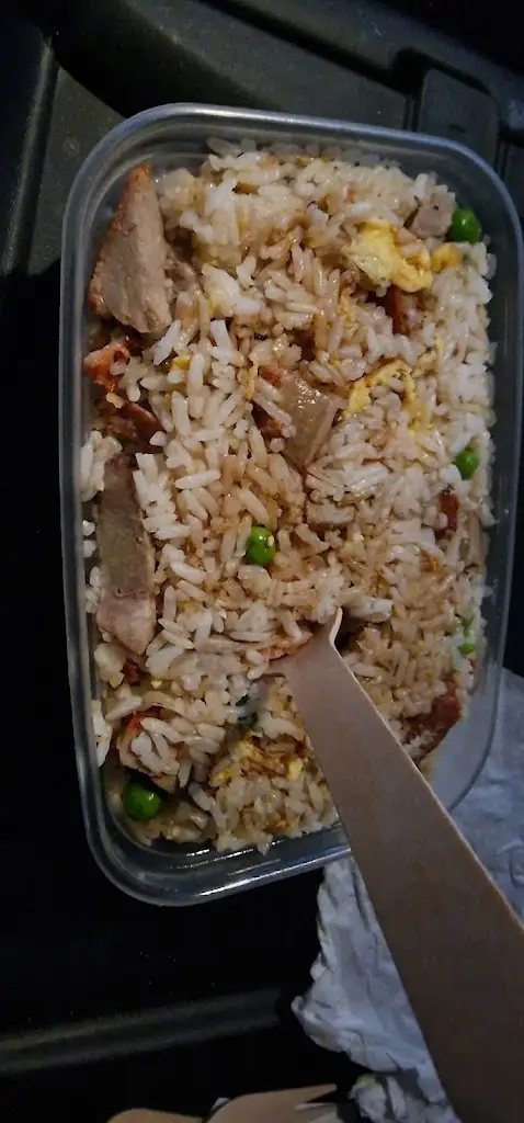 Hong Kong House_Caddington_slider_image_1