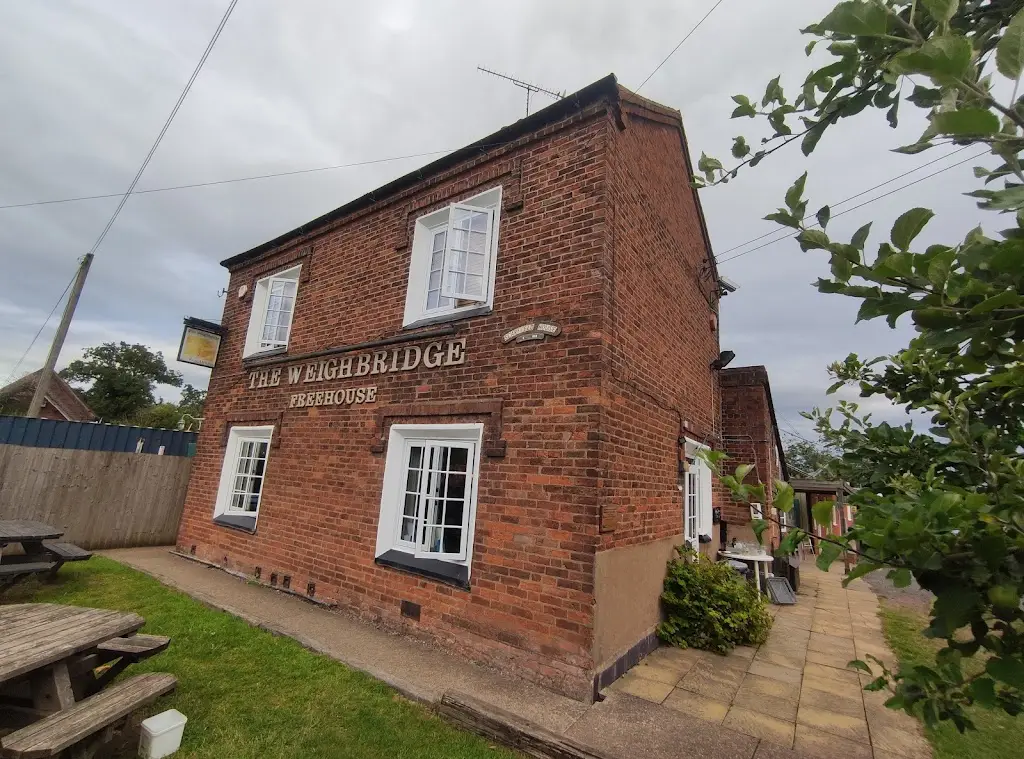 Elizabeth Baker_The Weighbridge Inn_Alvechurch_reseña