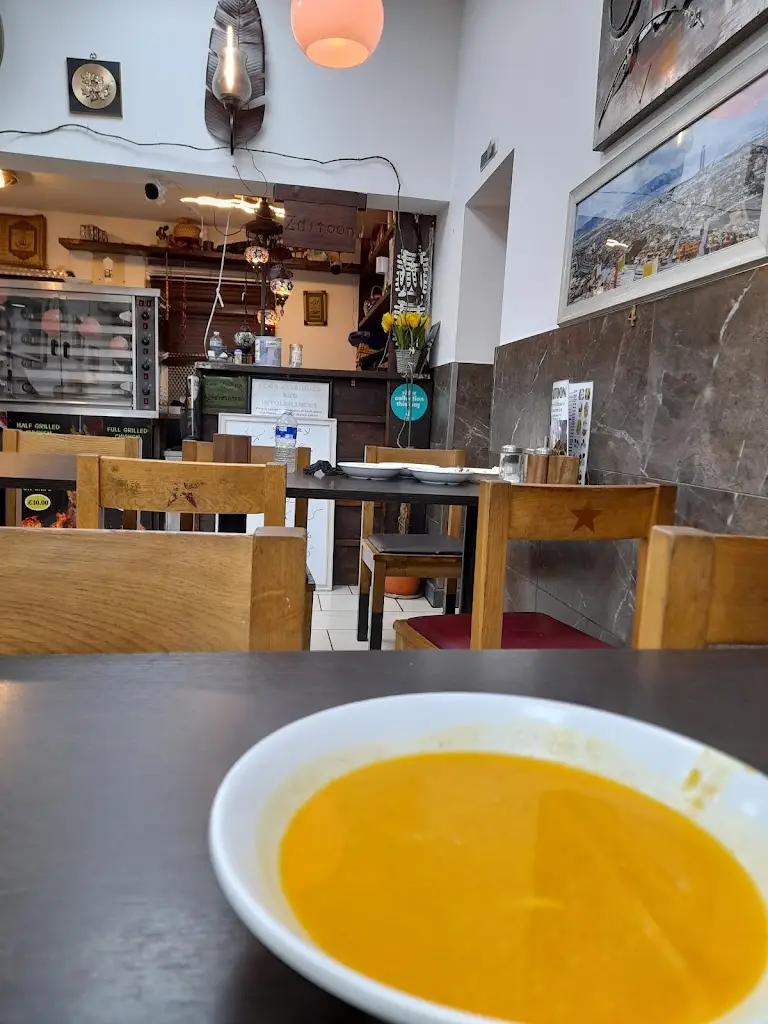 Kasim M_Zaitoon Restaurant_Burngreave_recensione