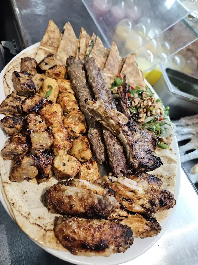 al dimashgi restaurant_Burngreave_slider_image_1