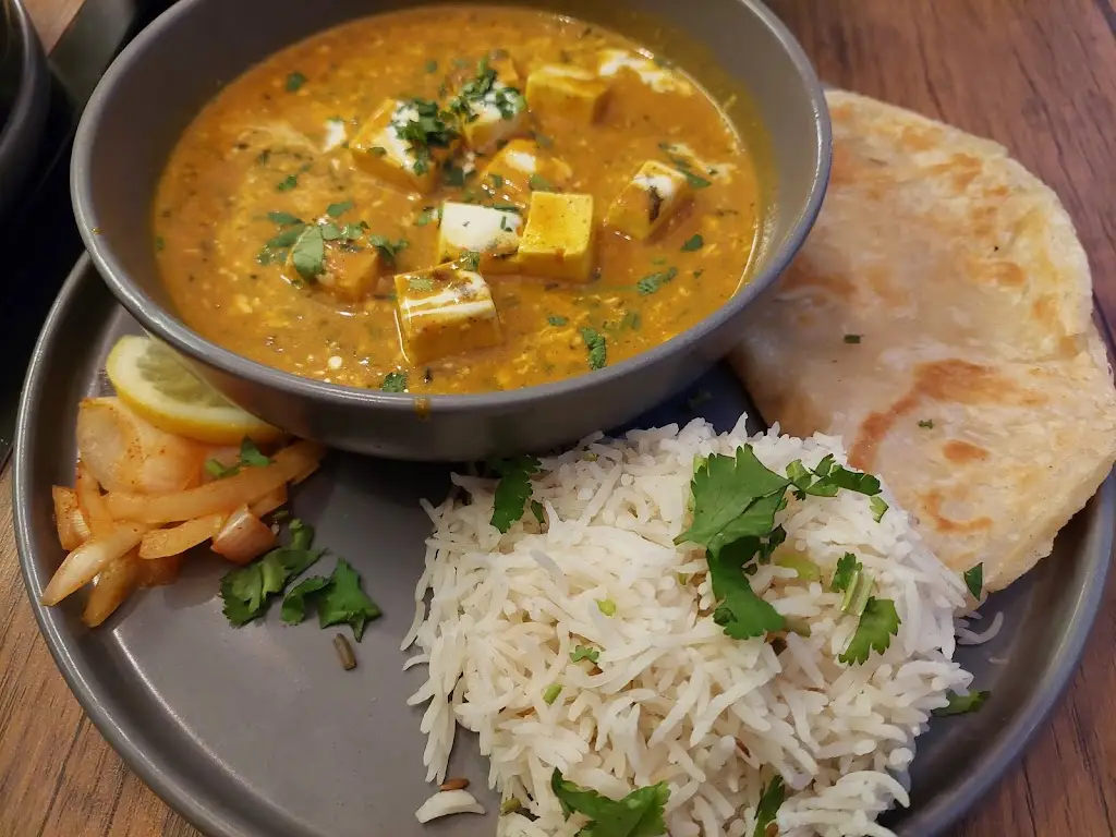 Tip L_5Tara Sheffield - Duke Street_Burngreave_review