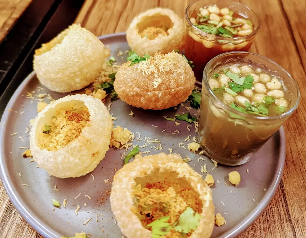 emma_5Tara Sheffield - Duke Street_Burngreave_review