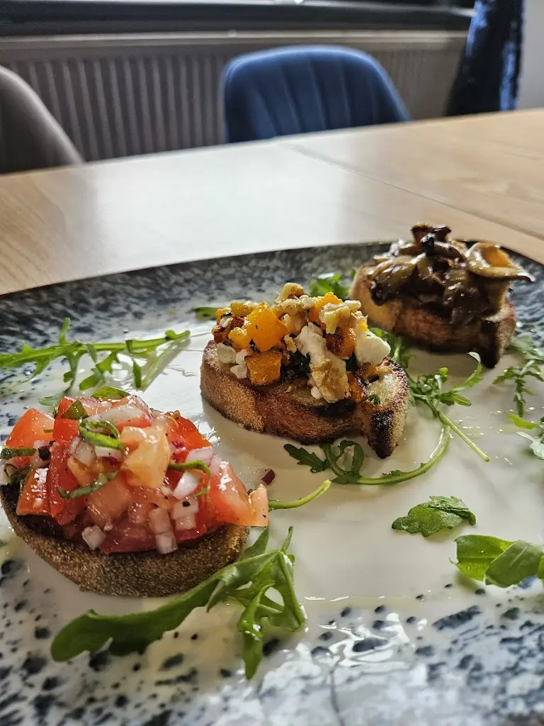 Menu_Isabellas bar & restaurant_Burngreave_image_8