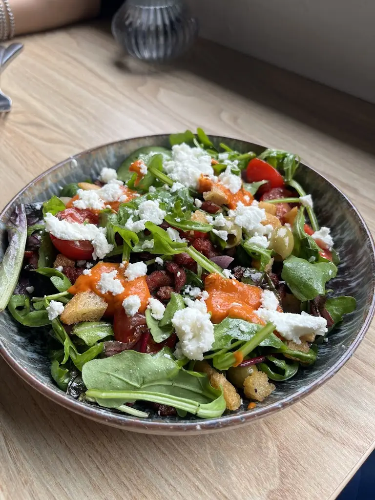 rupa shuweihdi_Isabellas bar & restaurant_Burngreave_review