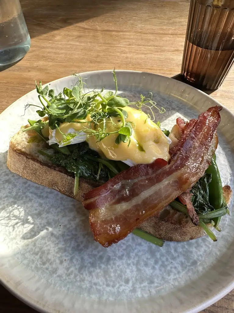 Nichole Mendoza_Groke Coffee_Burngreave_review