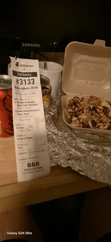 Islombek Urazov_Shaz_Burngreave_review