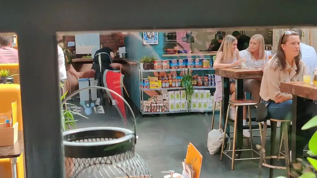 piña_Burngreave_slider_image_2