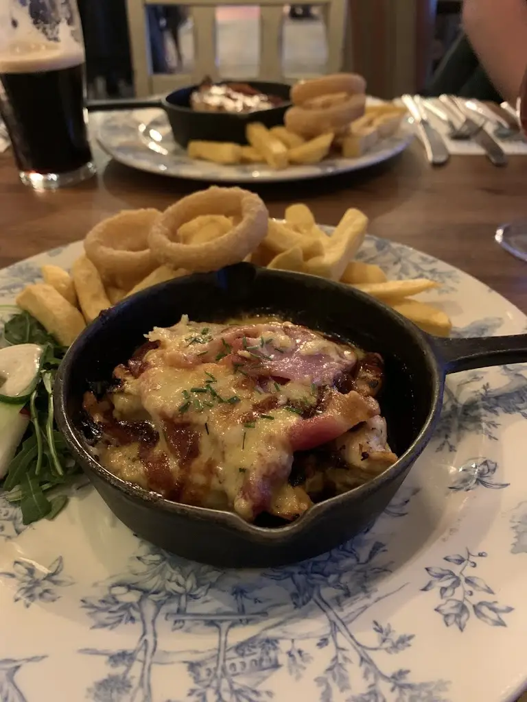 Elizabeth Kelly_Peacock Inn_Alvechurch_review