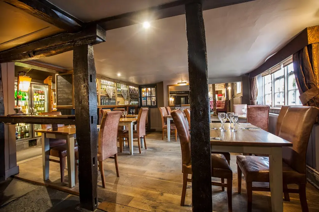 Sir John Barleycorn restaurant in Cadnam