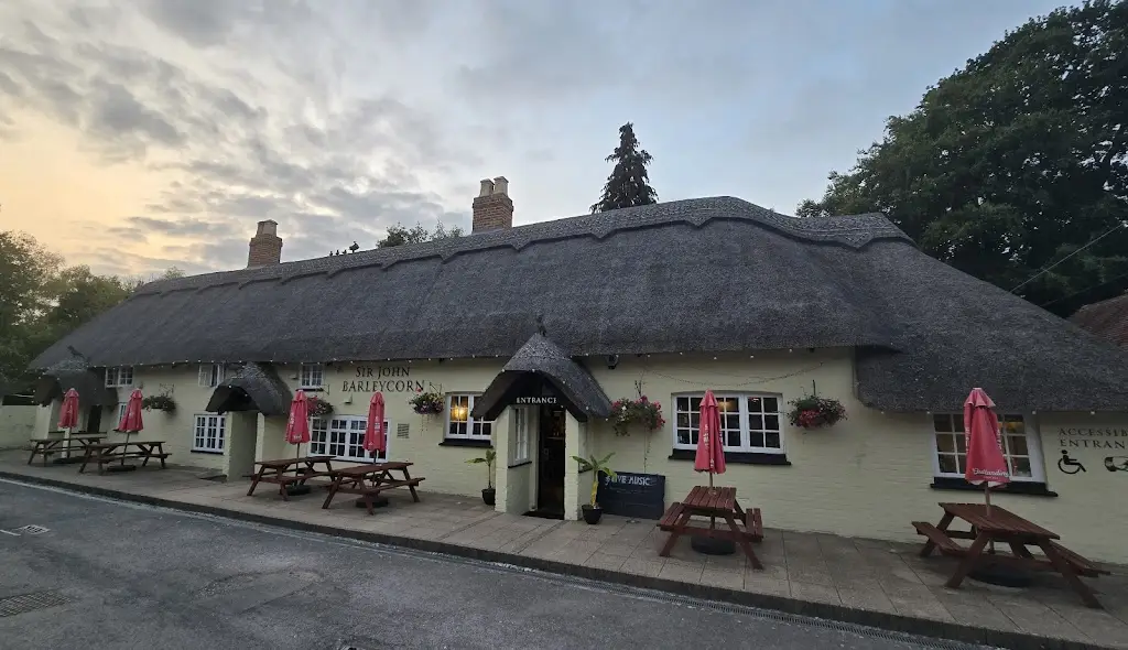 Sir John Barleycorn_Cadnam_slider_image_3