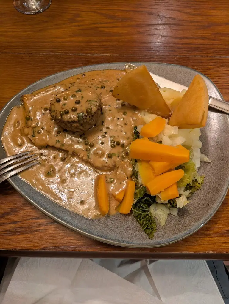 Neal Grafton_The Empress of Blandings Pub & Restaurant, Cadnam_Cadnam_review