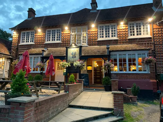 The Trusty Servant Inn_Cadnam_slider_image_1