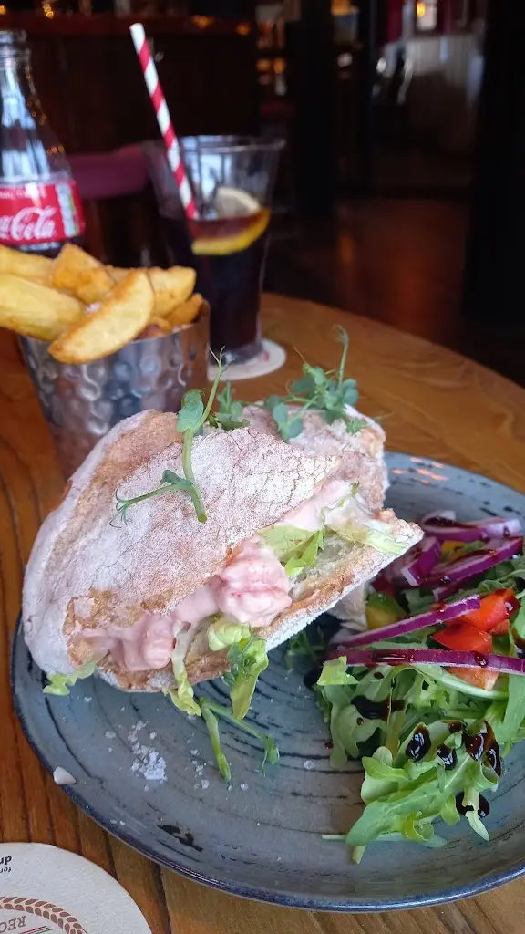 Michelle Simmonds_The White Horse_Cadnam_reseña