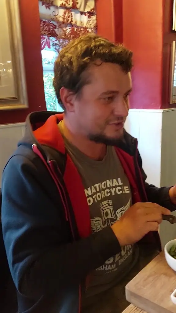 The White Horse_Cadnam_slider_image_2