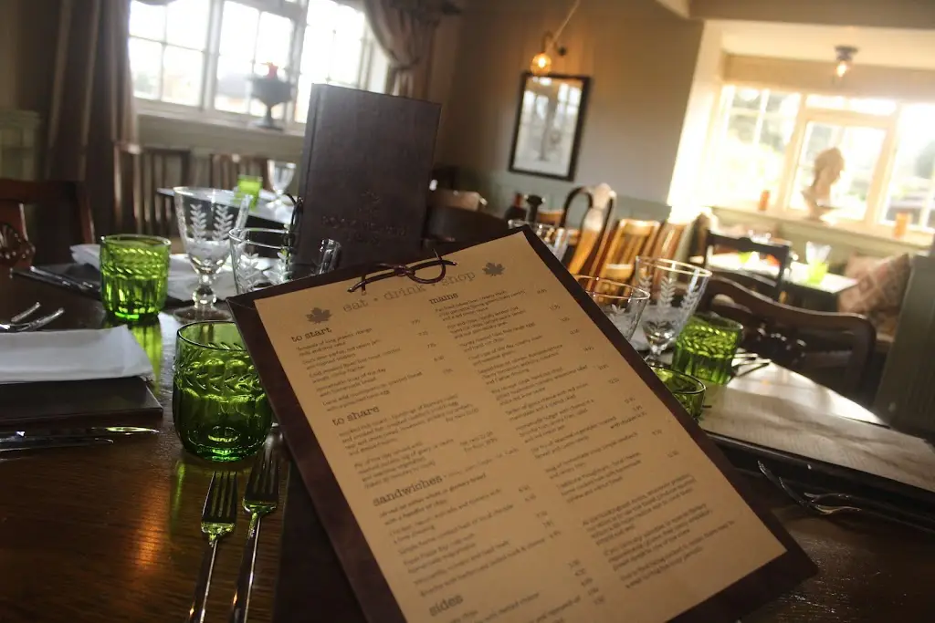 Menu_Rockingham - West Wellow_Cadnam_image_4