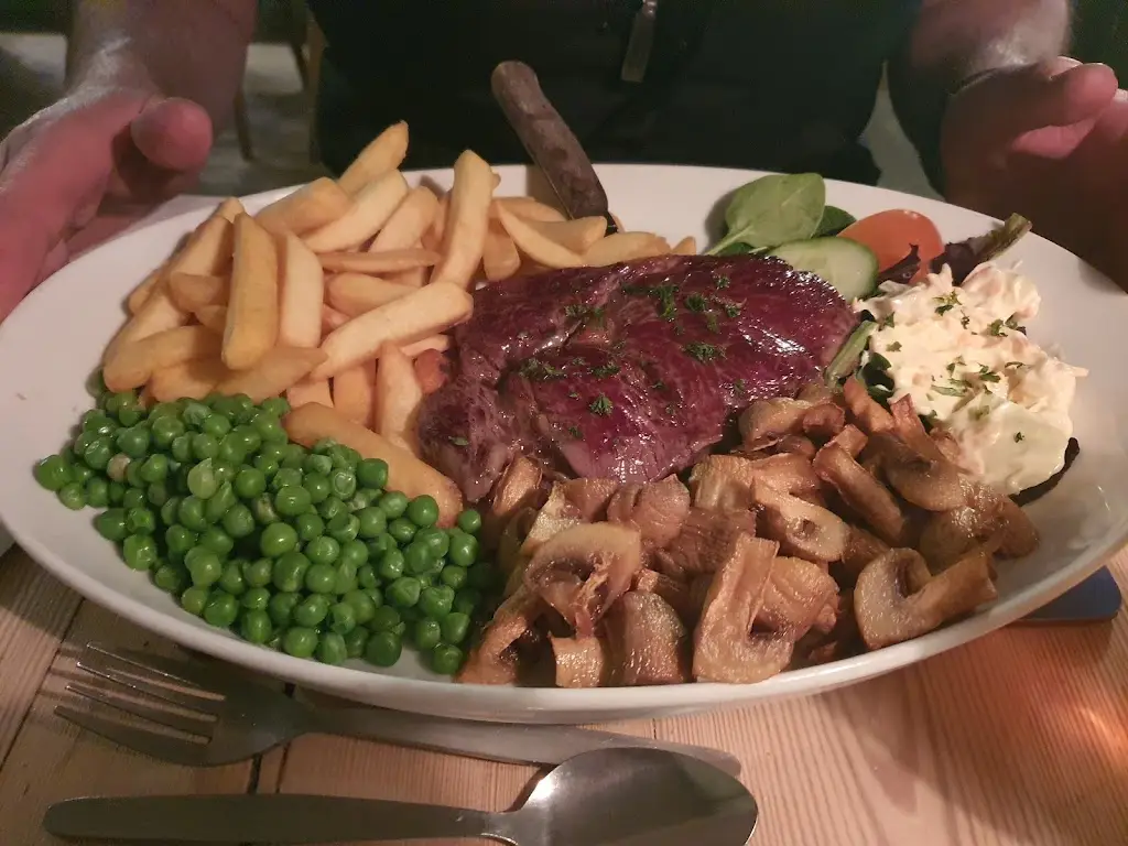 Menu_Compass Inn_Cadnam_image_3