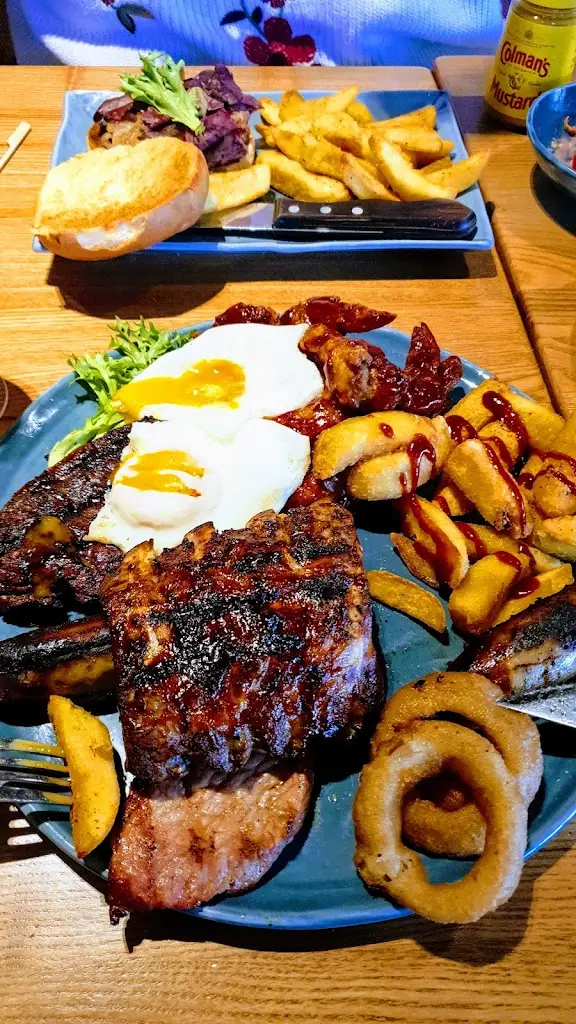 Menu_Harvester Apollo - Warrington_Burtonwood_image_4