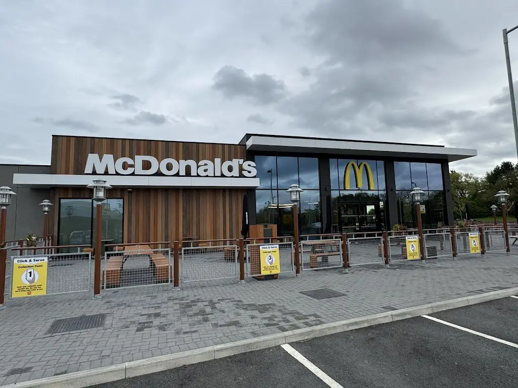 McDonald's restaurant in Burtonwood